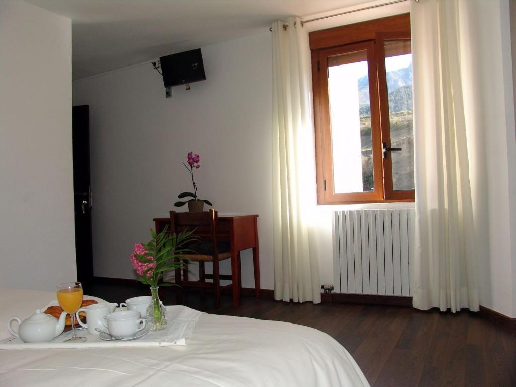 Hotel Badain Lafortunada Стая снимка